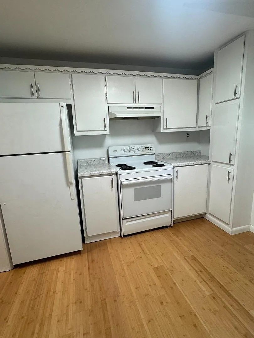 460 W Napier Ave - Unit 3 — Photo 2