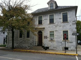 60 N East St APT 5, Carlisle, PA 17013