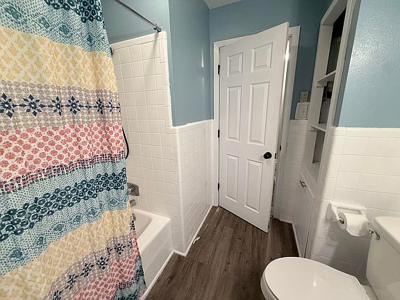 3rd image of 1209 Moody Ln