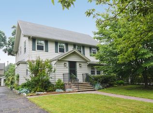 19 Clairidge Ct, Montclair, NJ 07042
