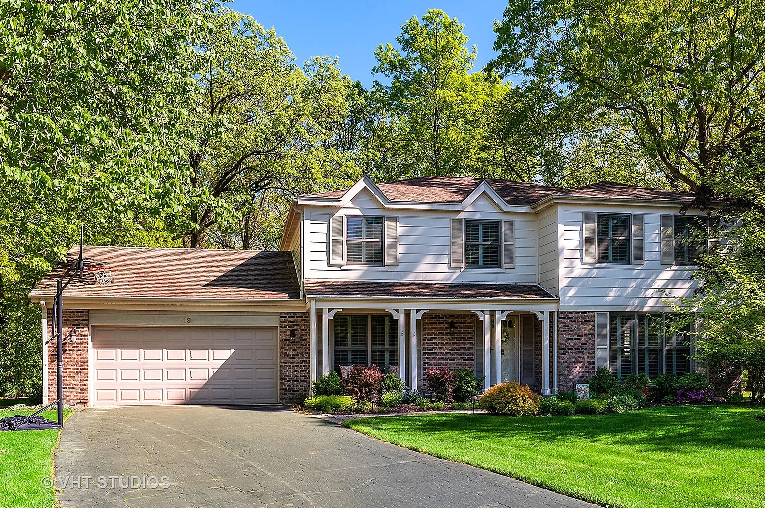 13 Wellington Ct photo 1