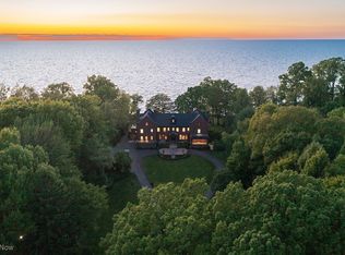 12725 Lake Shore Blvd, Bratenahl, OH 44108