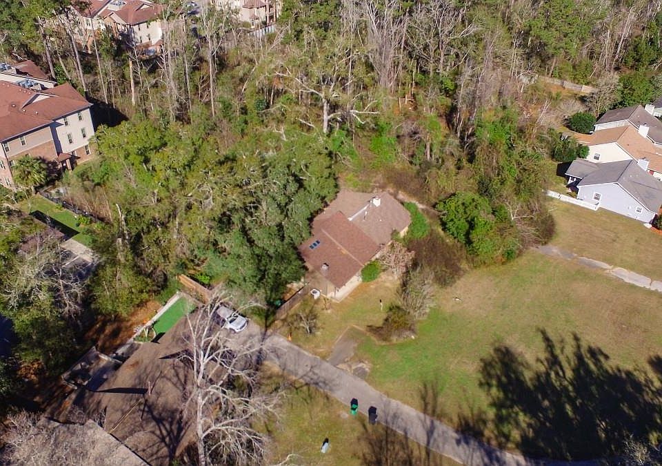 1st image of 1560 Twin Lakes Cir