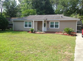 705 Lee Rd, Hinesville, GA 31313