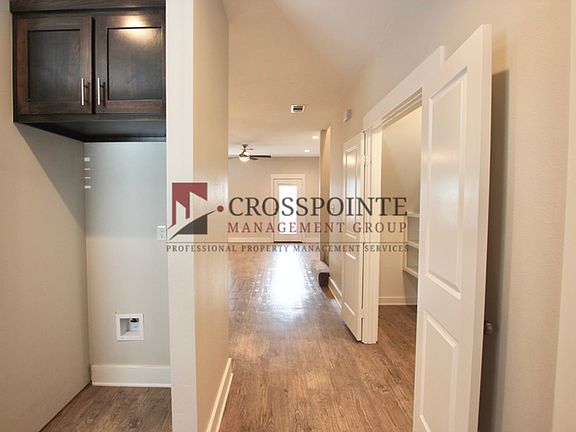 4th image of 307 N Henry St #5
