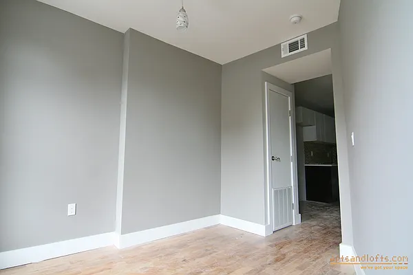 Rented by aptsandlofts.com | media 12