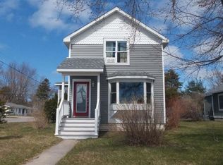 1003 Forest Ave, Frankfort, MI 49635