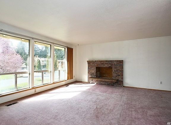 3rd image of 9323 161st Street Ct E