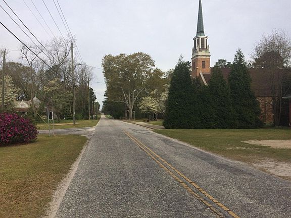 4th image of 601 Church St