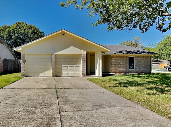 1618 Live Oak Hollow St, Pearland, TX 77581