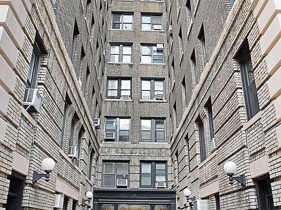 3rd image of 203-211 W 81st St #9B