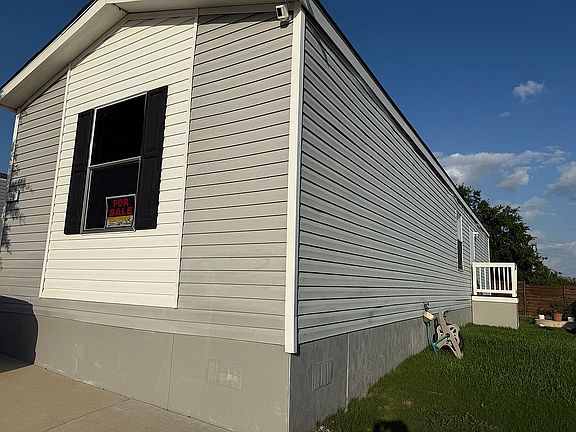 2nd image of 50 Gold Canyon Dr