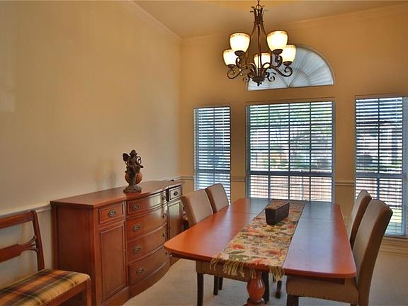 5th image of 1803 Lake Breeze Dr