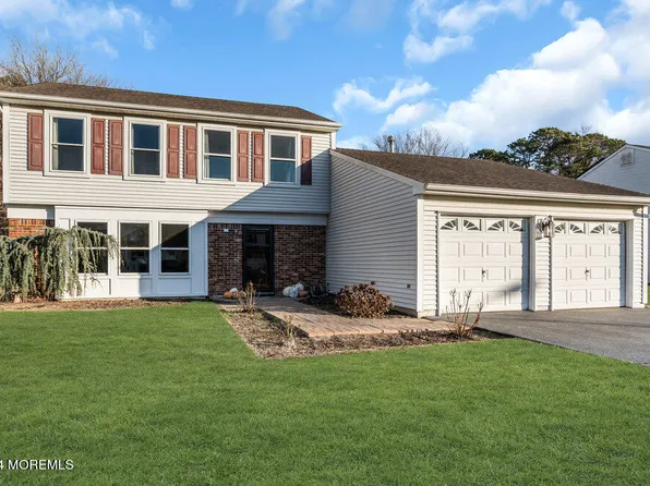 70 Oak Glen Road, Toms River, NJ 08753