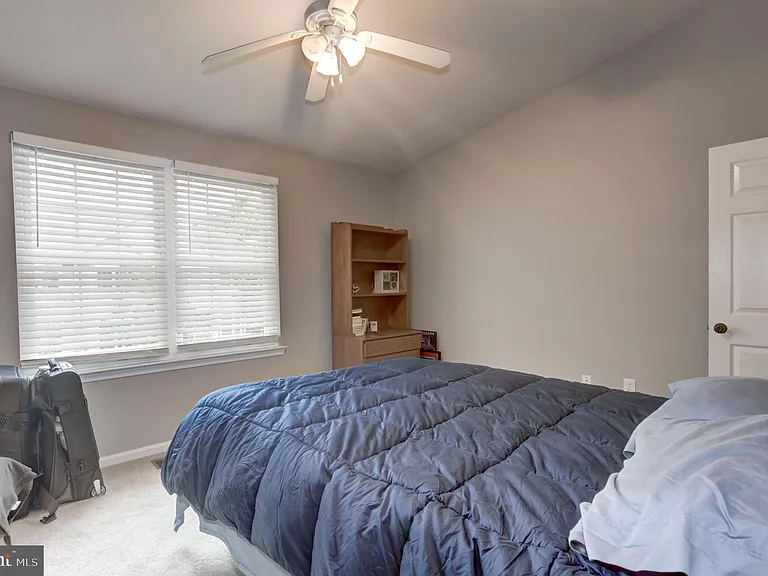 12852 Fair Briar Ln — Photo 17