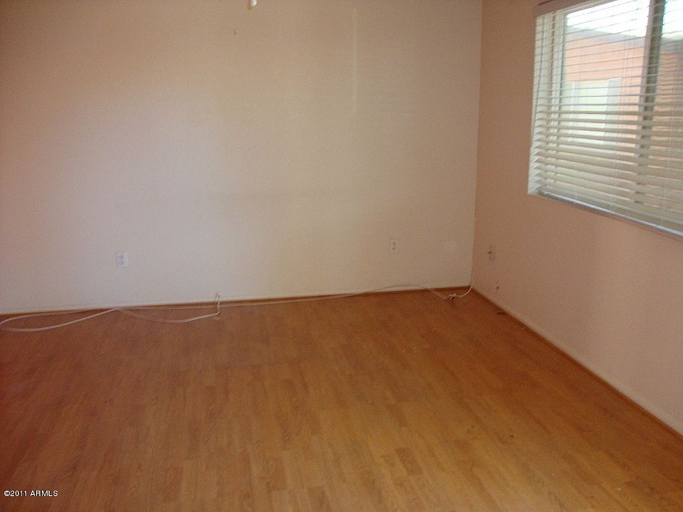 2nd image of 3402 N 32ND Street #125