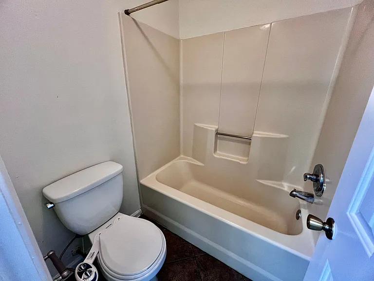 1611 Slidell Ln — Photo 18