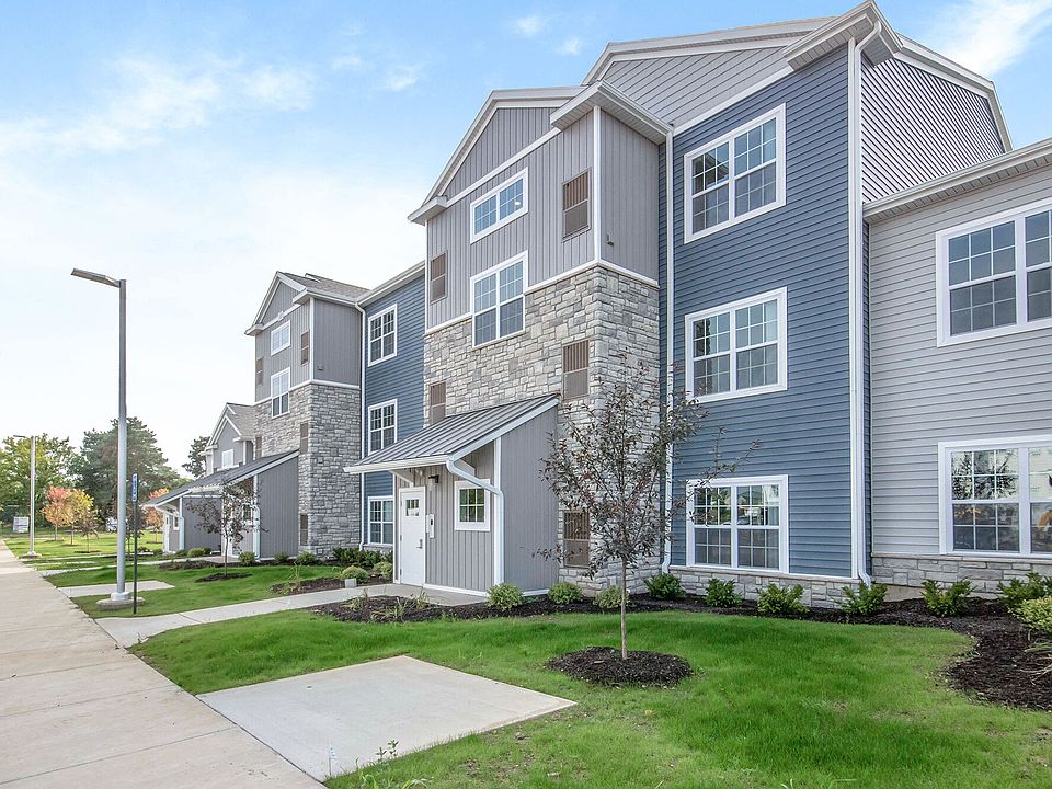 1st image of 11731 Boulder Dr E #107