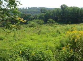 58 Delaware Rd, Columbia, NJ 07832