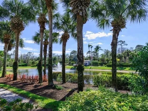 710 Tarpon Cove Dr APT 103, Naples, FL 34110