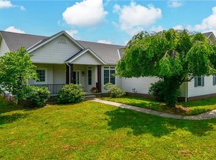 4840 Wayne Rd, Mantua, OH 44255