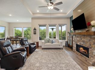11755 Fenwick St, Papillion, NE 68046