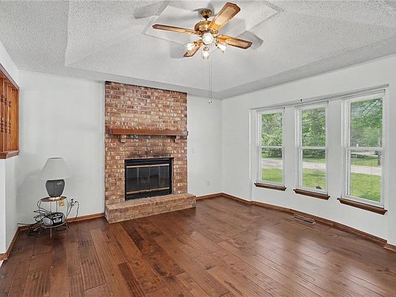 5th image of 2940 S 42nd St