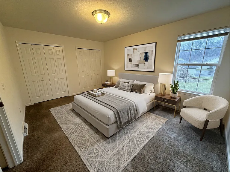 Sawgrass Apartments & Townhomes — Photo 34