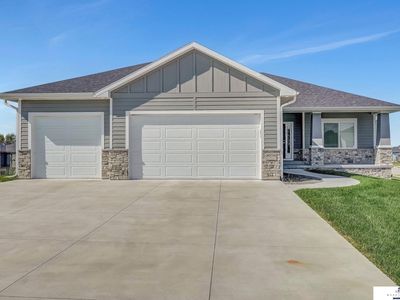 8709 S 82nd St, Lincoln, NE, 68516