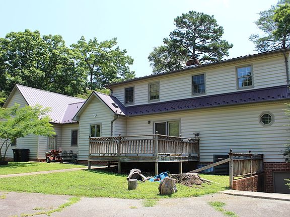 4th image of 1892 Jeffress Blvd
