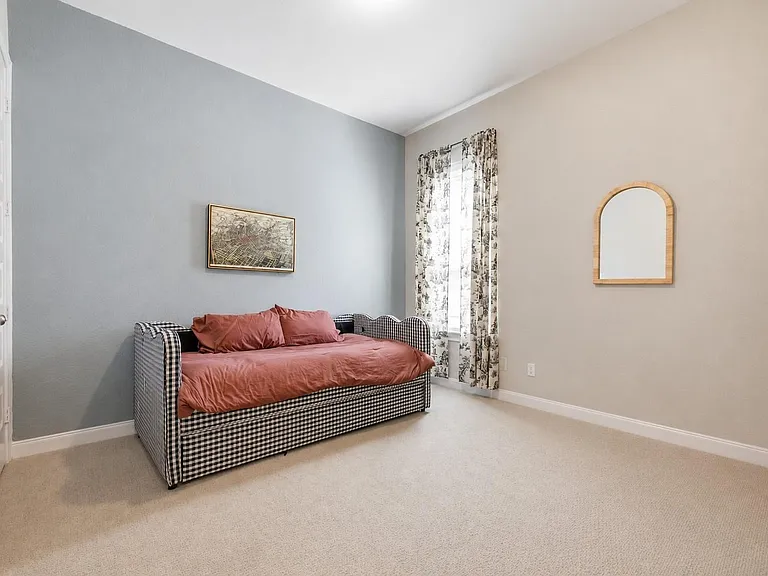 2419 Driftwood Trl — Photo 12