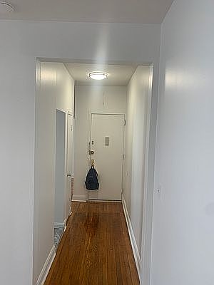 4th image of 1722 Caton Ave #22
