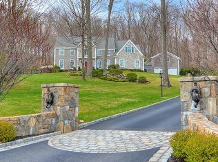 6 Emerson Ct, Katonah, NY 10536