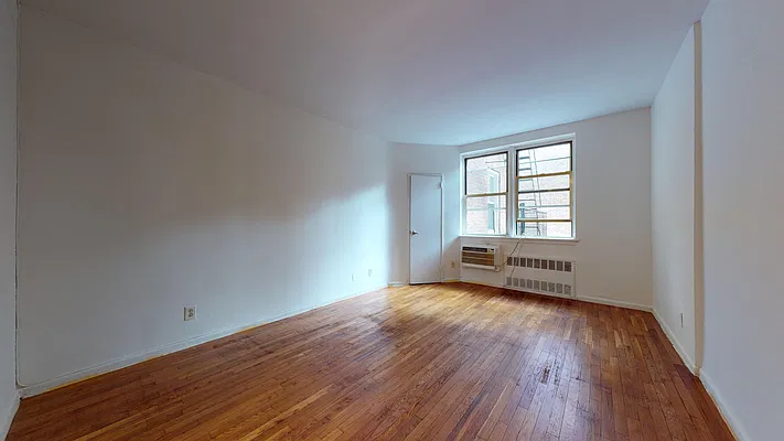 Rented by Bond New York | media 2