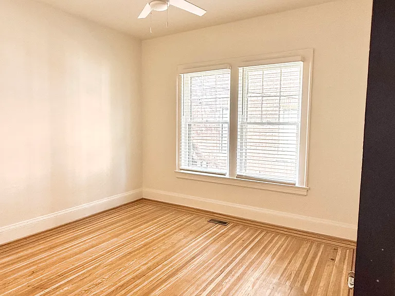 2325 Glenmary Ave #1 — Photo 11