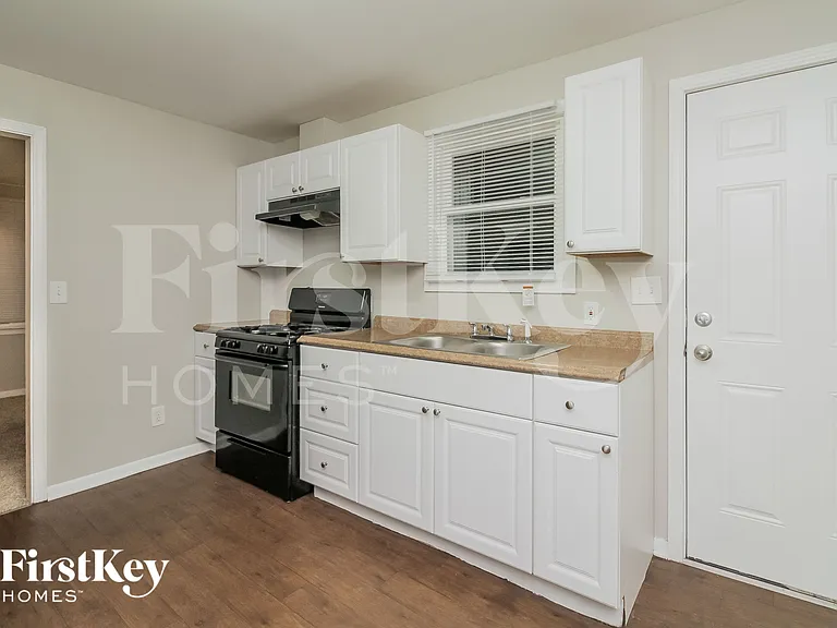 2918 Gabriel Ave — Photo 7
