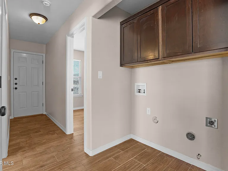 8804 Eclipse St #B — Photo 16