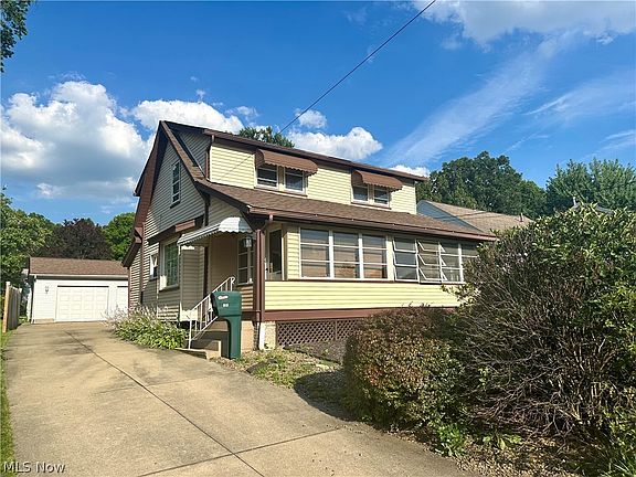 2nd image of 813 Lincoln Ave