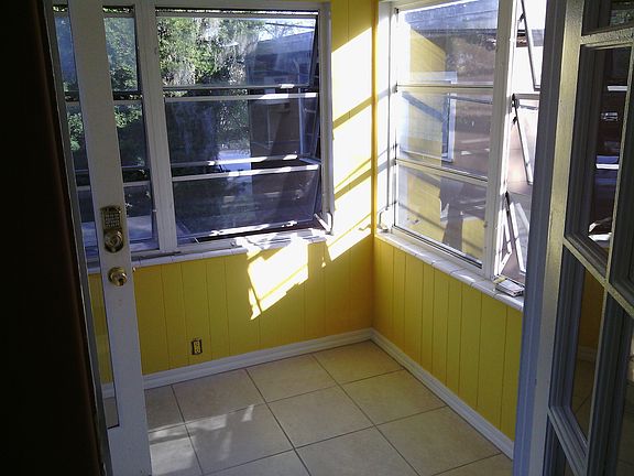 3rd image of 2510 56th Ave N #1