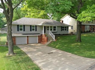 9705 W 92nd St, Overland Park, KS 66212