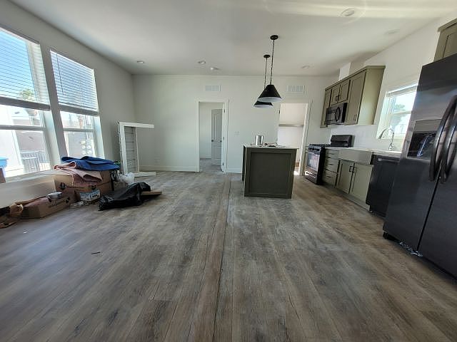 1st image of 2038 Palm St Space 68
