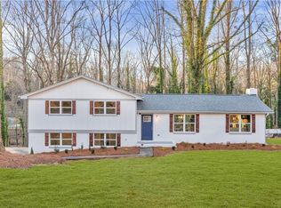 5589 Crestview Dr, Acworth, GA 30102