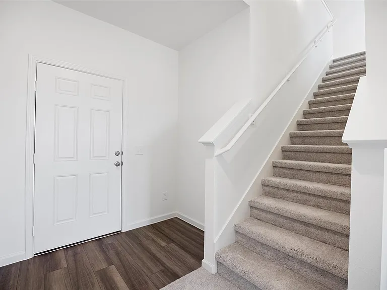 8807 Vacek Crossing Way — Photo 15