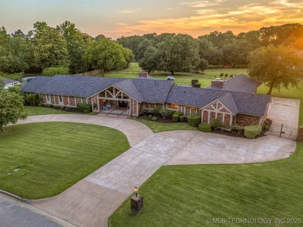 9924 S Sandusky Ave, Tulsa, OK 74137