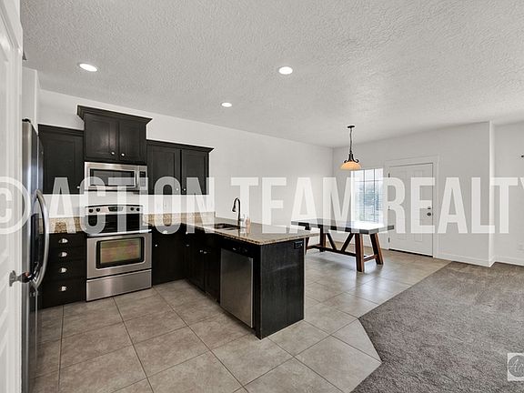 5th image of 129 E Carbonell Way