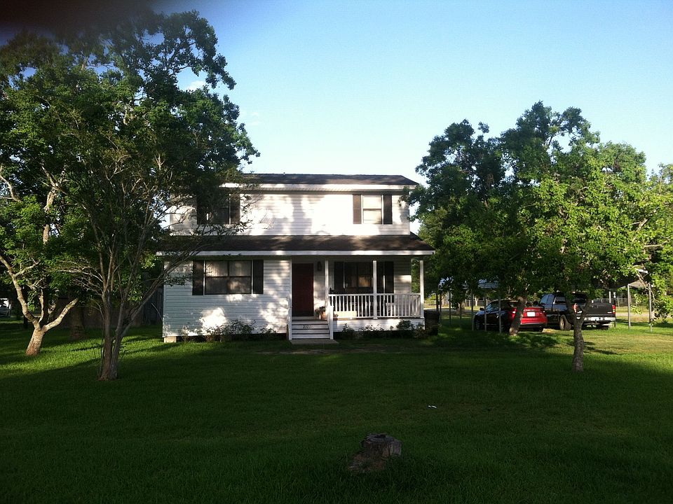 2nd image of 21021 Trinity Way