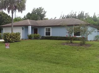 285 8th Ave SW, Vero Beach, FL 32962