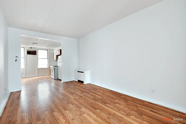 Rented by Modern Spaces | media 16