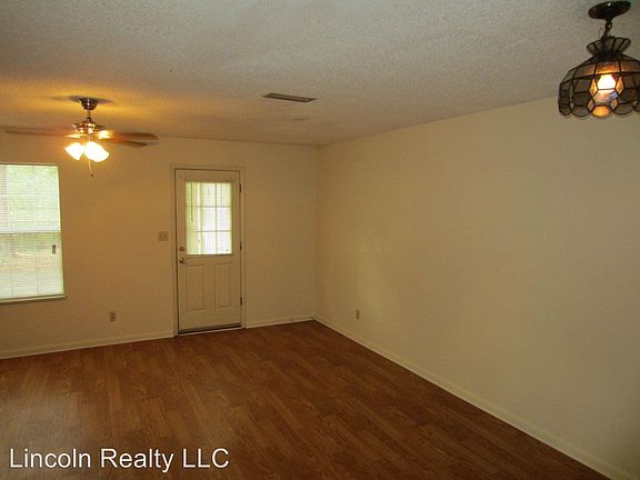 2nd image of 2 Westbrook Cir APT A