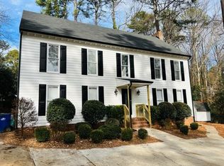 2112 N Hills Dr, Raleigh, NC 27612